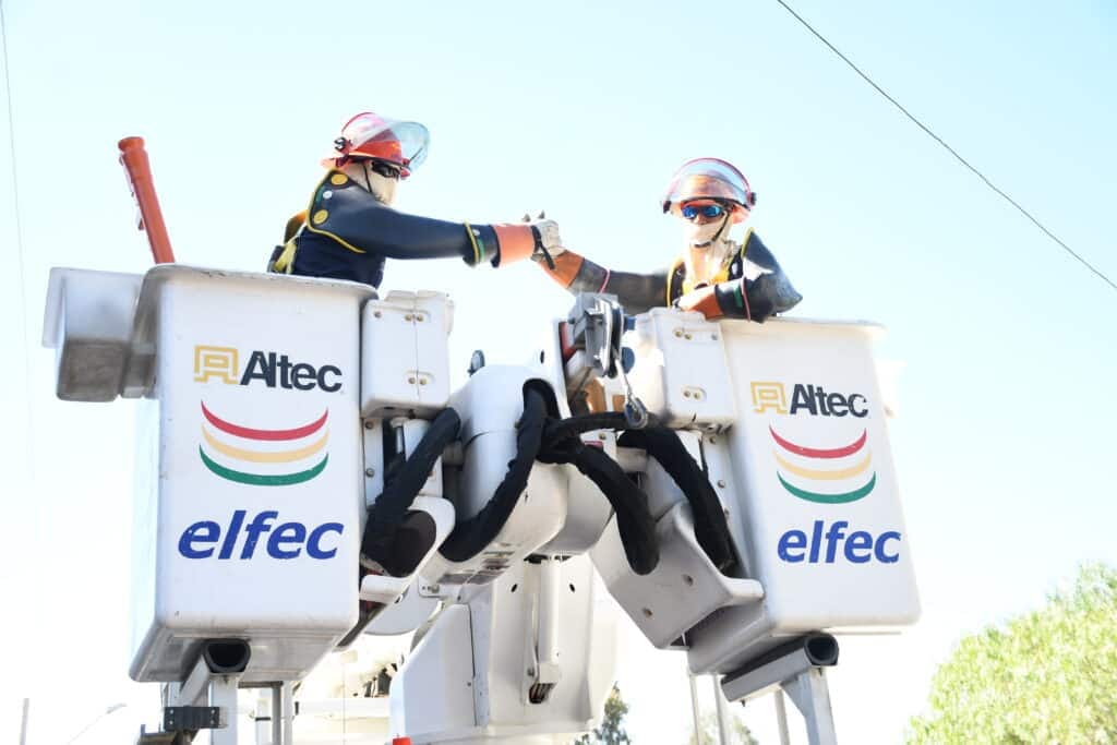 Alunos em Treinamento de Linha Viva CTST e ELFEC