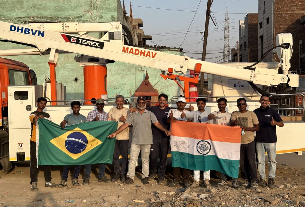 Treinamentos em Linha Viva na Índia