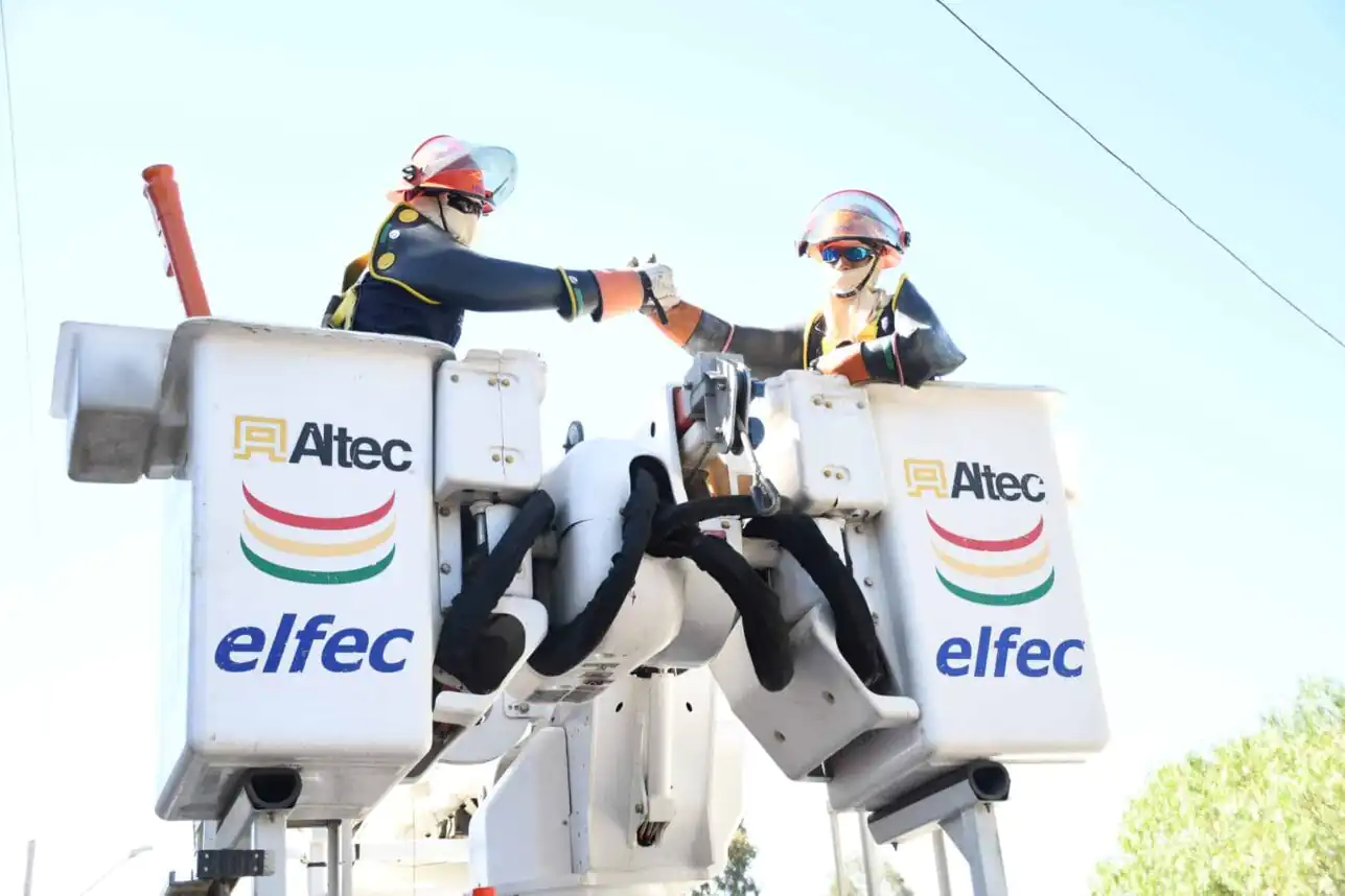 Alunos em Treinamento de Linha Viva CTST e ELFEC